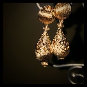 Monet Vintage teardrop earrings